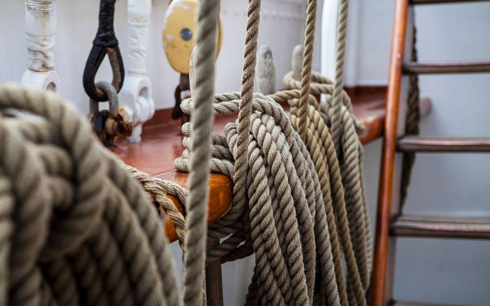 Big-box marine retailers versus independent chandleries