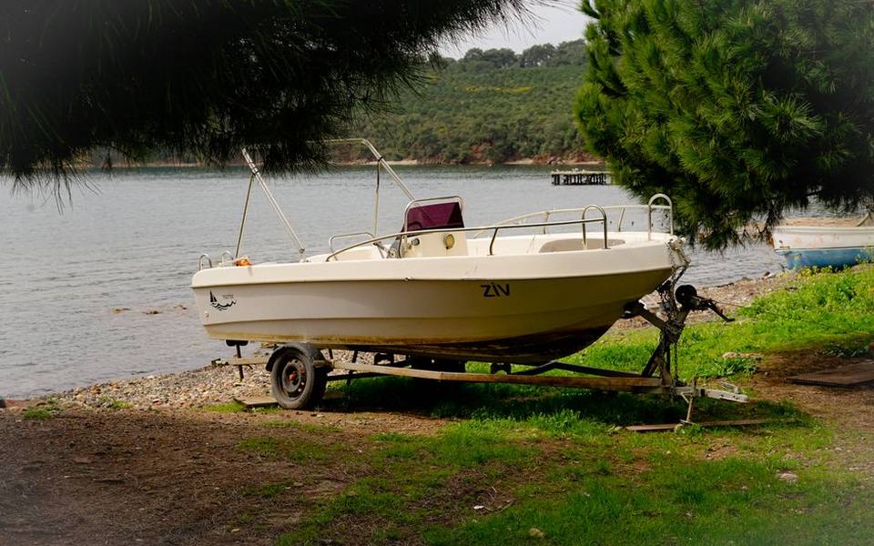 Trailering, Launching, and Storing a Wide-Deck Vessel